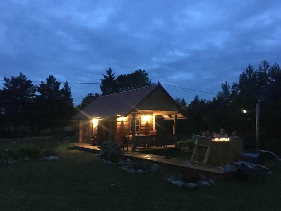 Maenniste Holiday Home Hiievalja Dış mekan fotoğraf